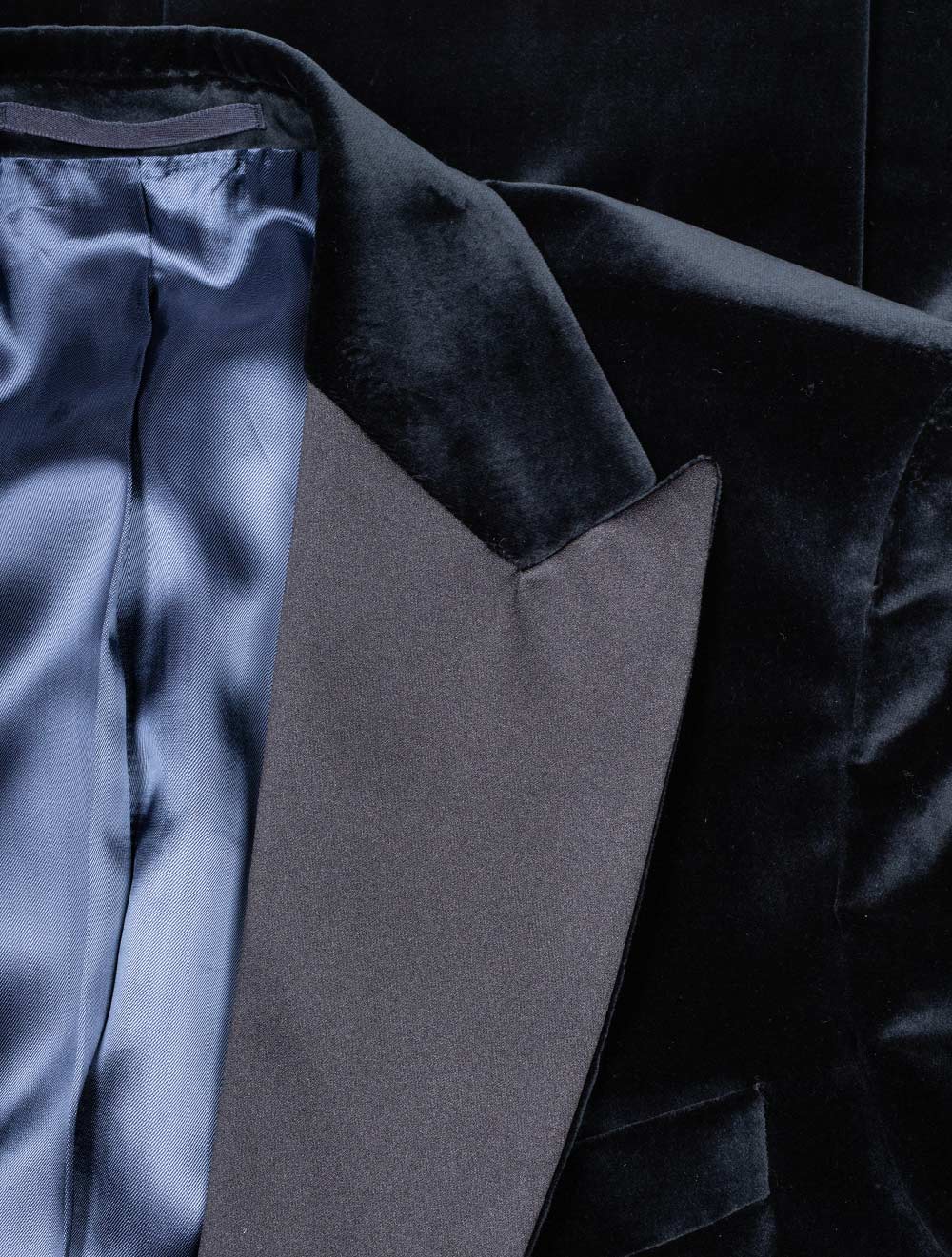 Velvet Jacket Navy - Image 4